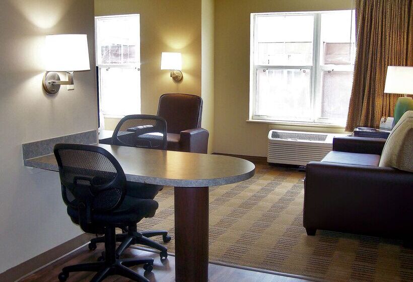 בית מלון כפרי Extended Stay America Suites  Dallas  Vantage Point Dr