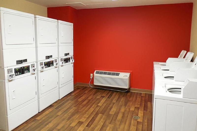 בית מלון כפרי Sonesta Simply Suites Stafford