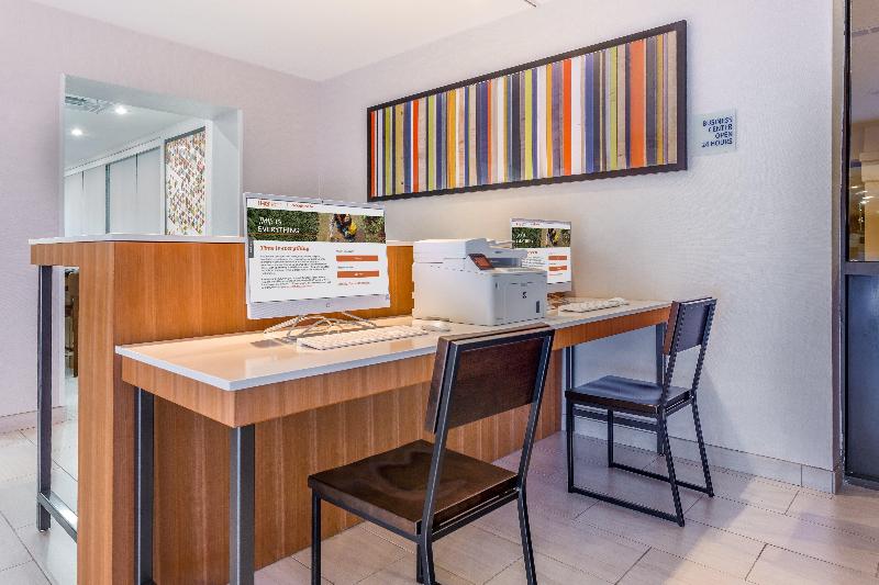 Отель Holiday Inn Express Ramsey Mahwah, An Ihg