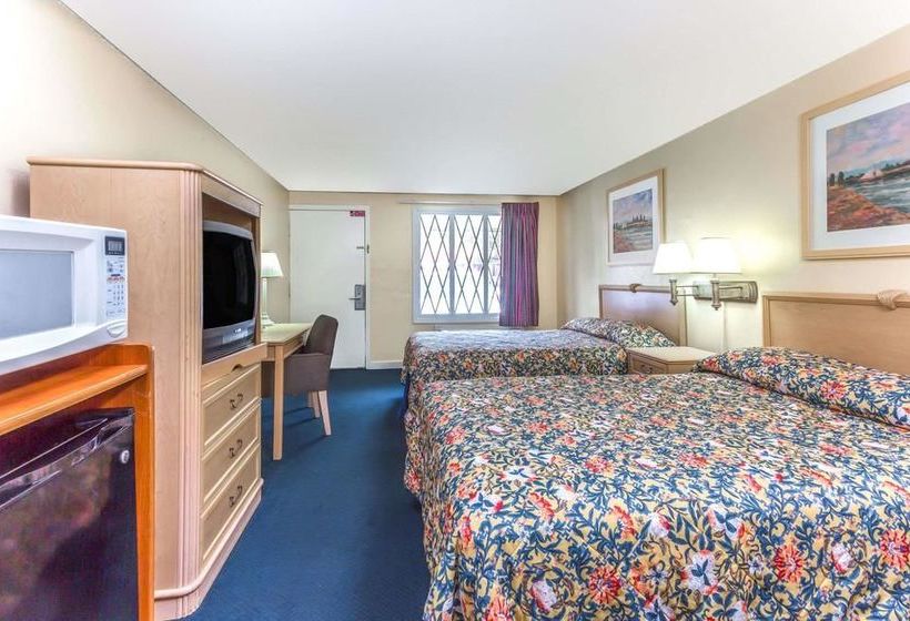 ホテル Knights Inn Norcross