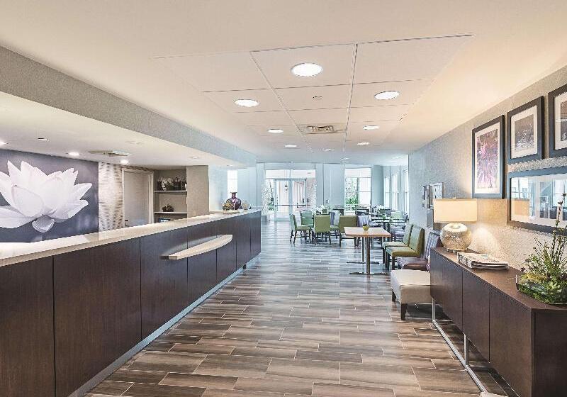 Отель La Quinta By Wyndham Plantation At Sw 6th St