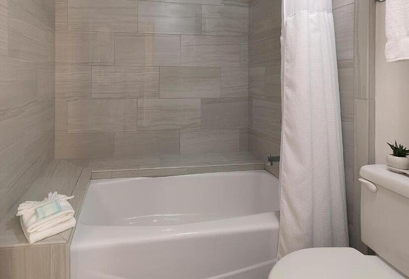 فندق Pismo Lighthouse Suites