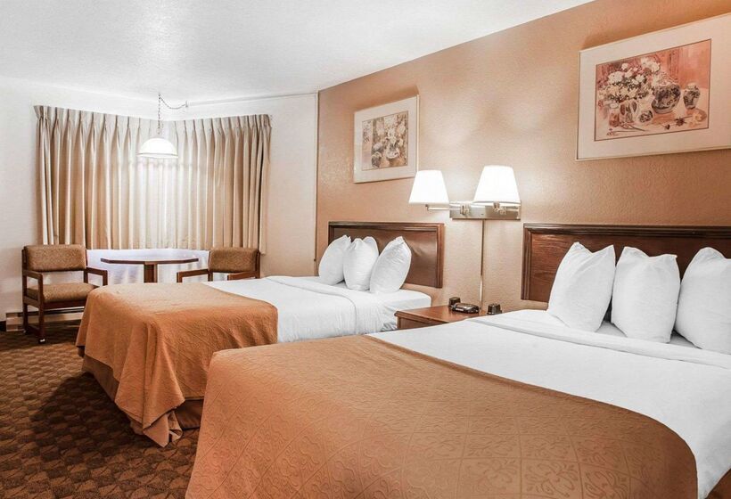 בית מלון כפרי Quality Inn Port Angeles  Near Olympic National Park