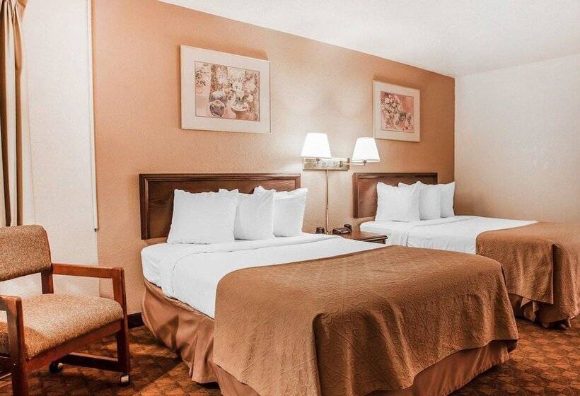בית מלון כפרי Quality Inn Port Angeles  Near Olympic National Park