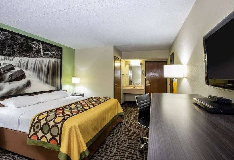 هتل Spark By Hilton Wichita East