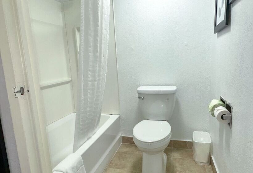 هتل The Palms Inn & Suites Miami, Kendall, Fl