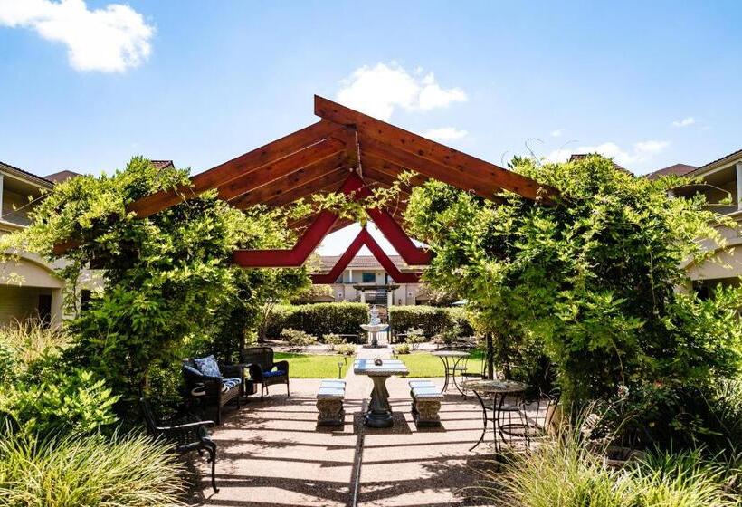בית מלון כפרי Vineyard Court Designer Suites