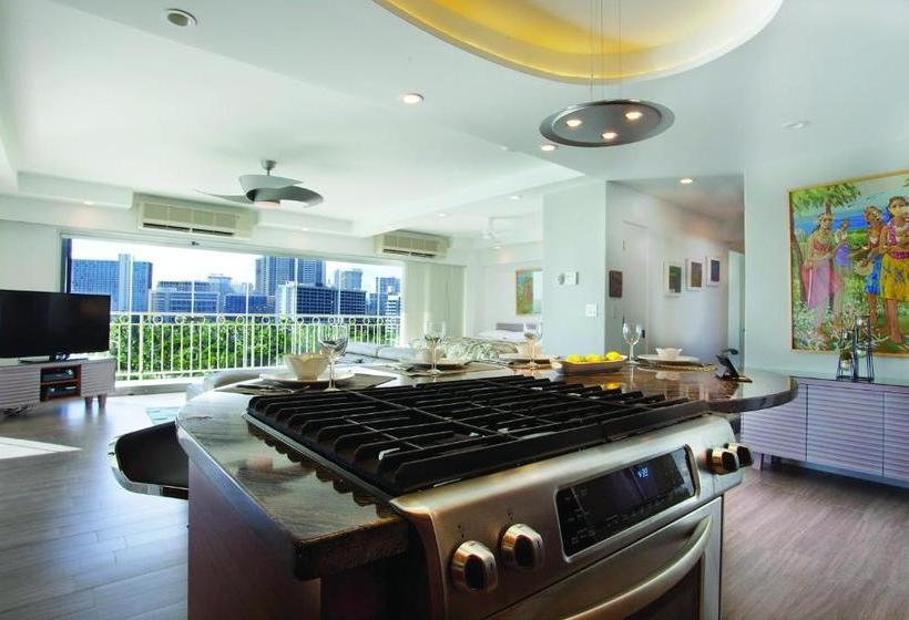 호텔 Waikiki Shore By Outrigger