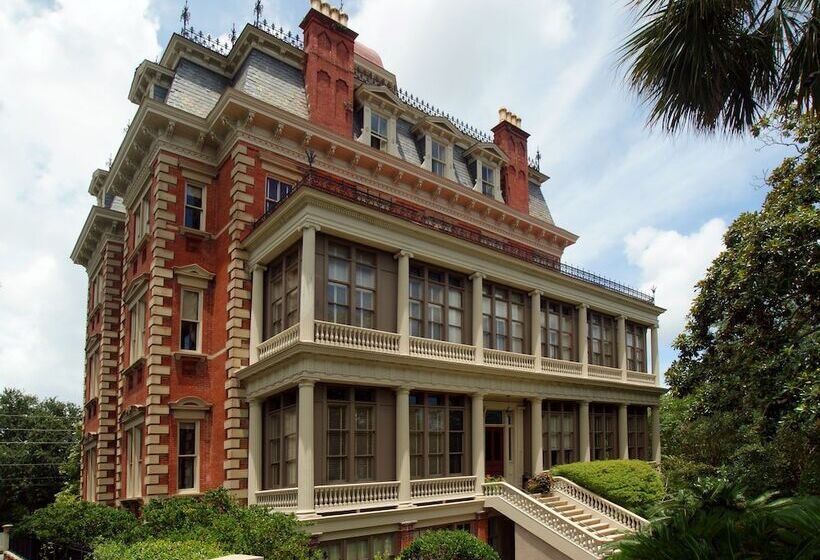 هتل Wentworth Mansion