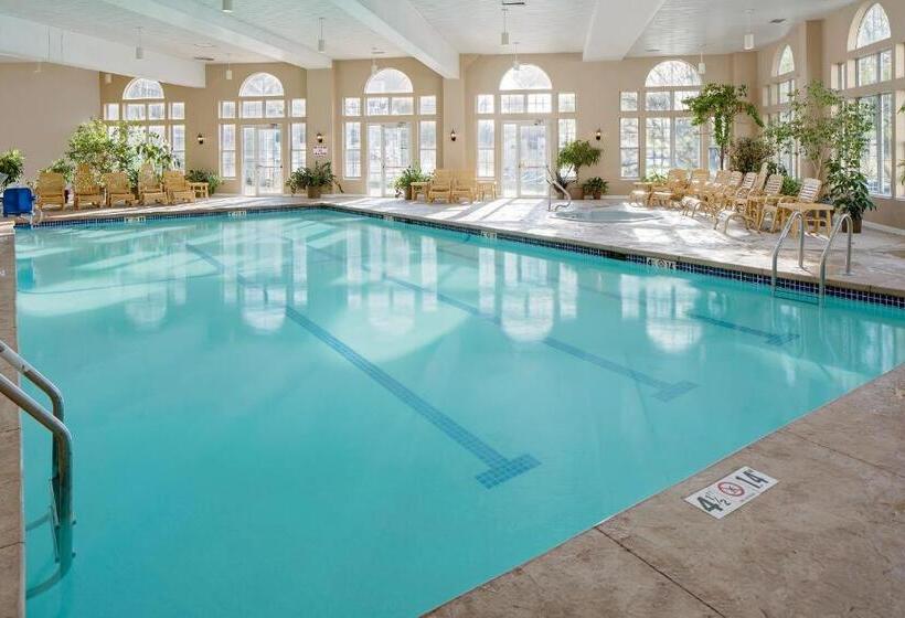 Отель Westford Regency Inn & Conference Center