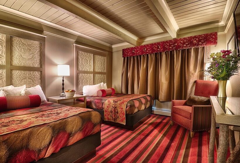 فندق Holland America Skagway Inn