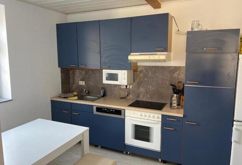 ベッドアンドブレックファースト Zimmervermietung Graupner