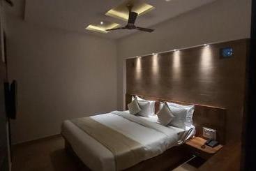 هتل Leela Vilas Pushkar  A Boutique