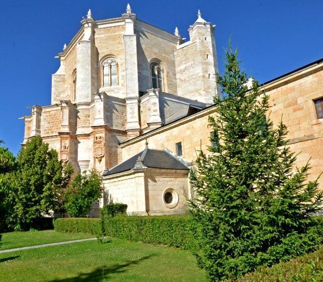 فندق Hospedería Monasterio De La Vid
