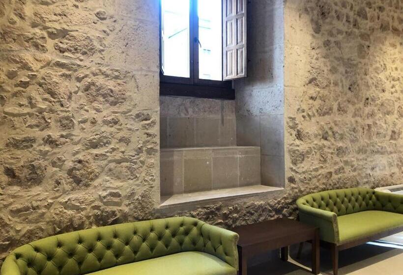فندق Hospedería Monasterio De La Vid