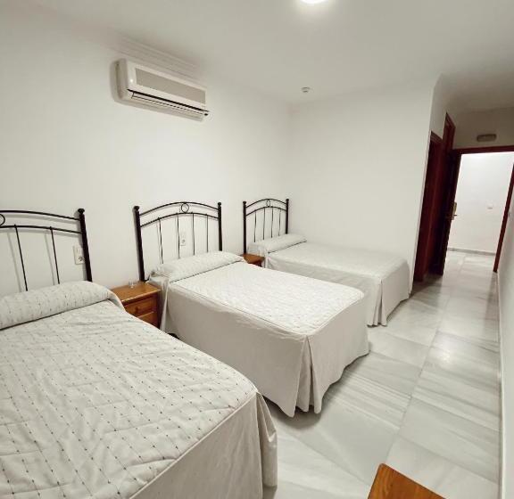 هتل Hostal El Molino