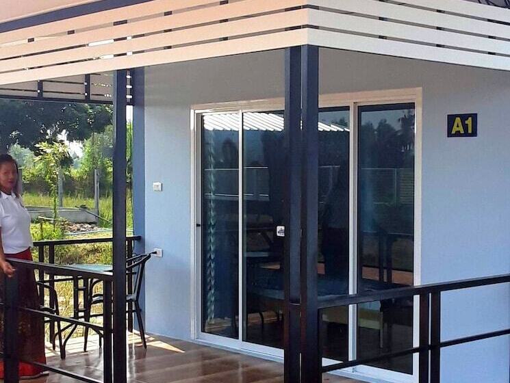 هتل Hideaway Resort Buriram