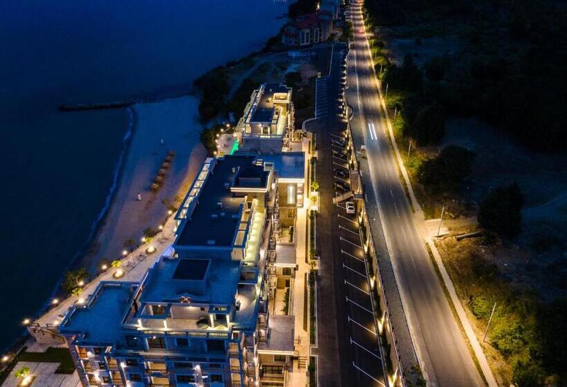هتل Onyx Beach Residence   Free Parking & Beach Access