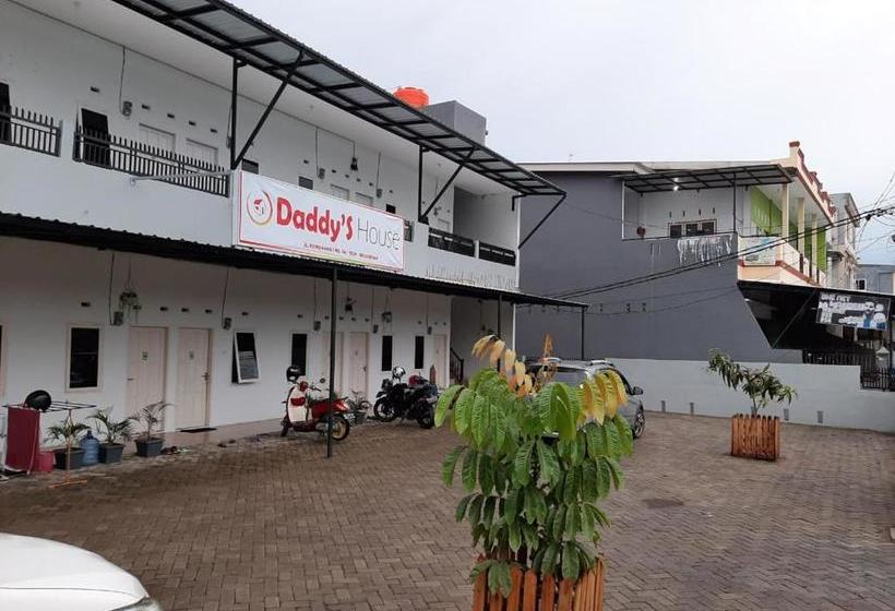 هتل Spot On 3106 Daddy S House