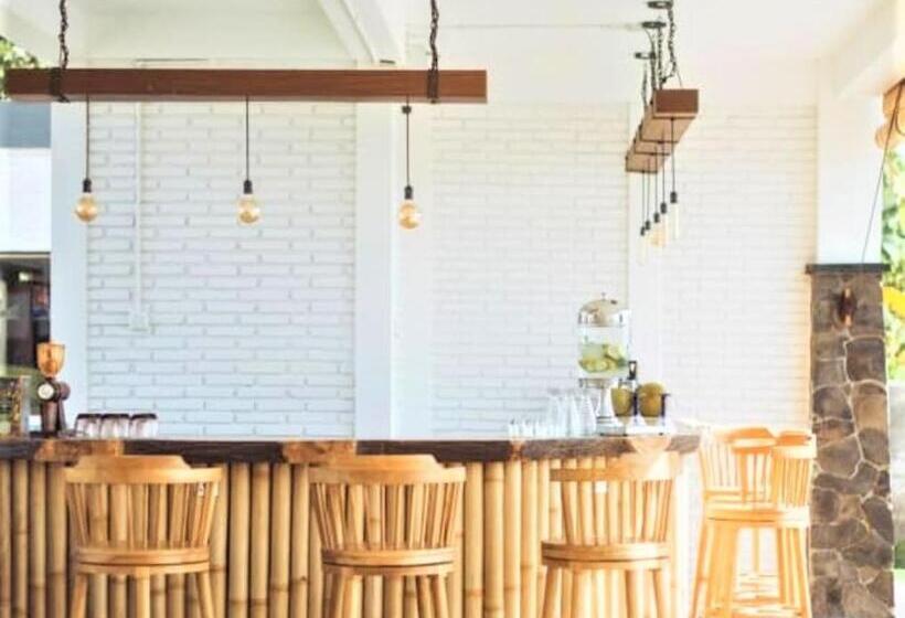 فندق Hi Blue Bali Melasti Dive Resort