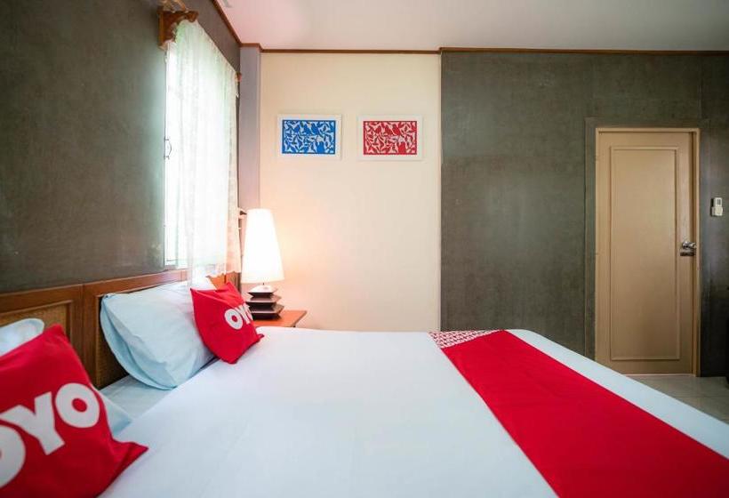 هتل Oyo 569 Aa Resort