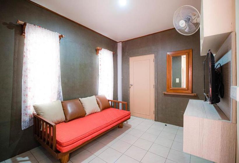 هتل Oyo 569 Aa Resort