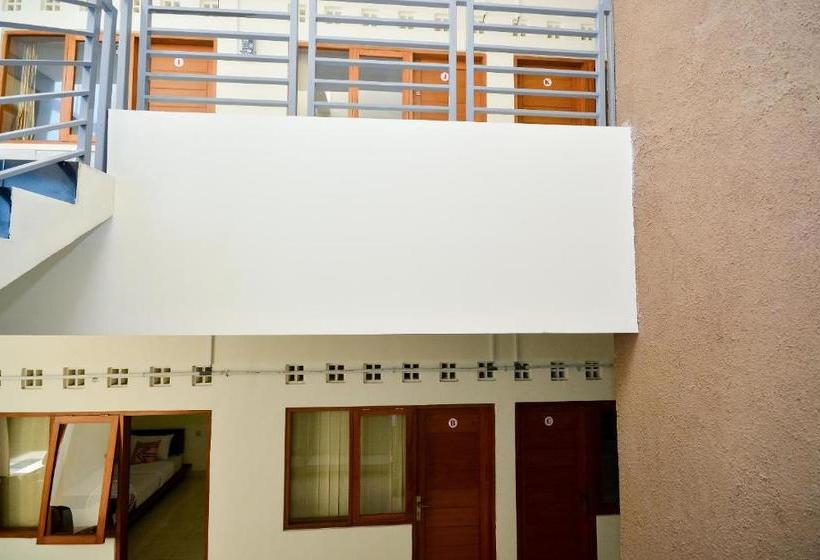 هتل Spot On 2797 The Flash Residence