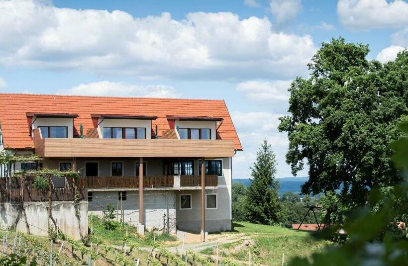 Отель Weingut Assigal