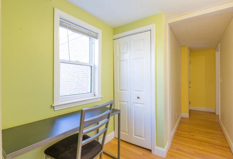 Kendall Square Apartments By Next Star