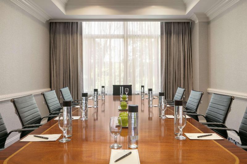 בית מלון כפרי Embassy Suites By Hilton Philadelphia Valley Forge
