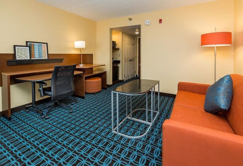 هتل Fairfield Inn & Suites Des Moines West