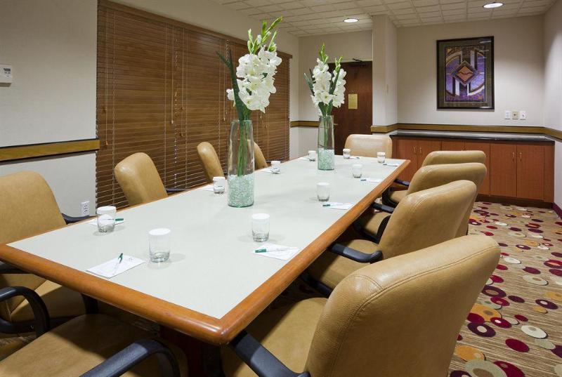 هتل Four Points By Sheraton Appleton