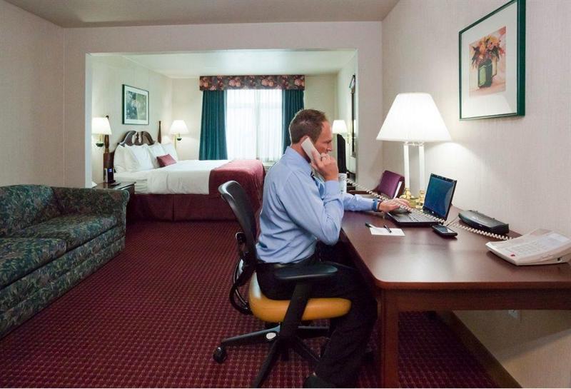 هتل Four Points By Sheraton Appleton