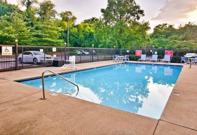 فندق Four Points By Sheraton Nashville Airport