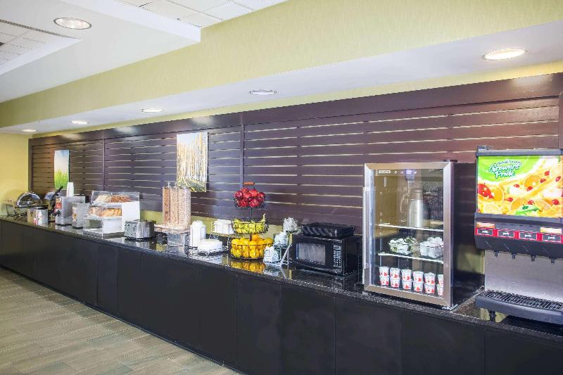 هتل Holiday Inn Express St. Louis Arpt Maryland Hgts