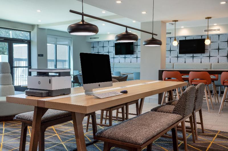 בית מלון כפרי Holiday Inn   Tampa North, An Ihg