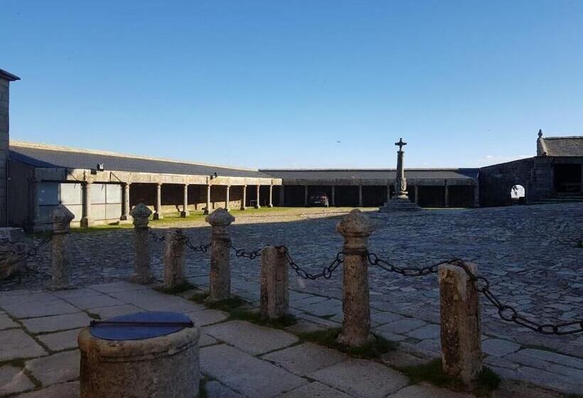 호텔 Hospedería Del Santuario De La Peña De Francia