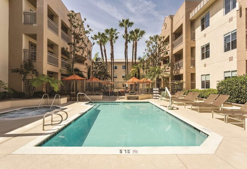 בית מלון כפרי Hyatt House Cypress / Anaheim