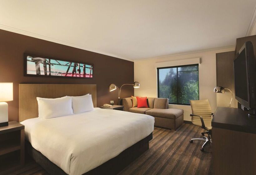 هتل Hyatt House San Diego Sorrento Mesa