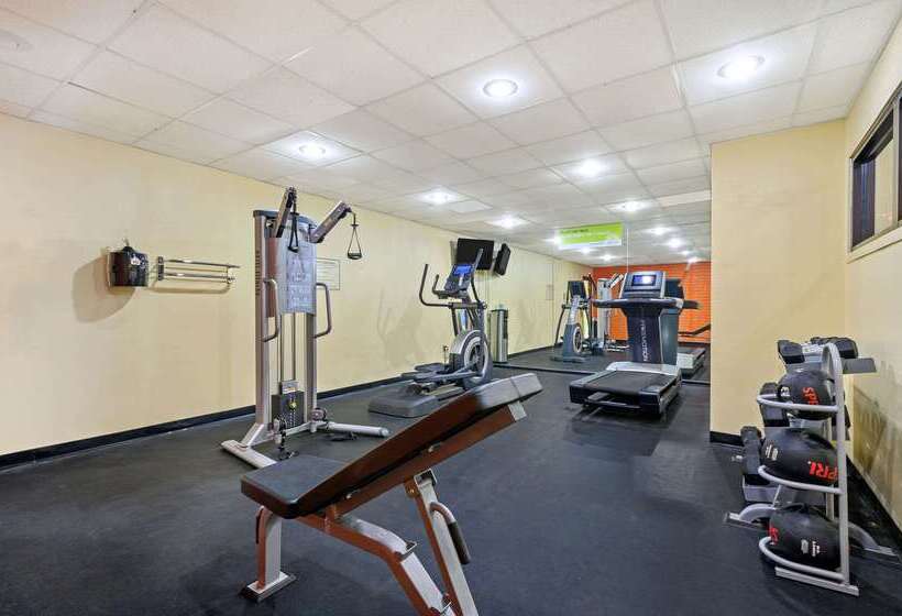 فندق La Quinta By Wyndham Florence