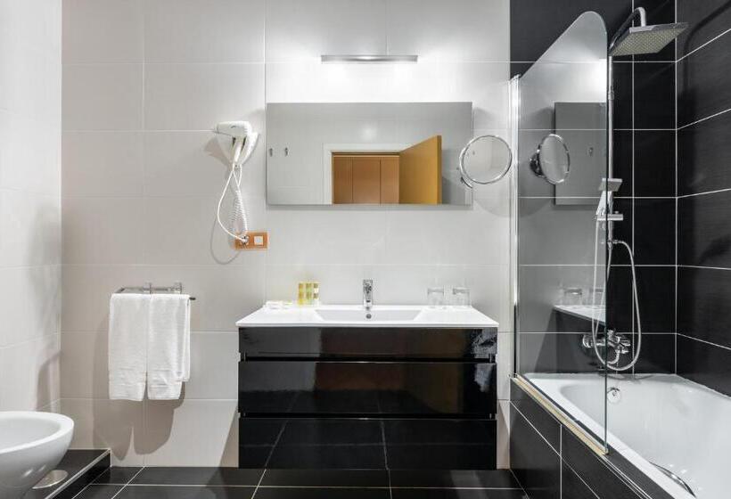 هتل Eurostars Monumento Monasterio De San Clodio