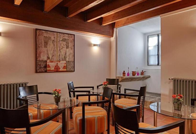 هتل Eurostars Monumento Monasterio De San Clodio