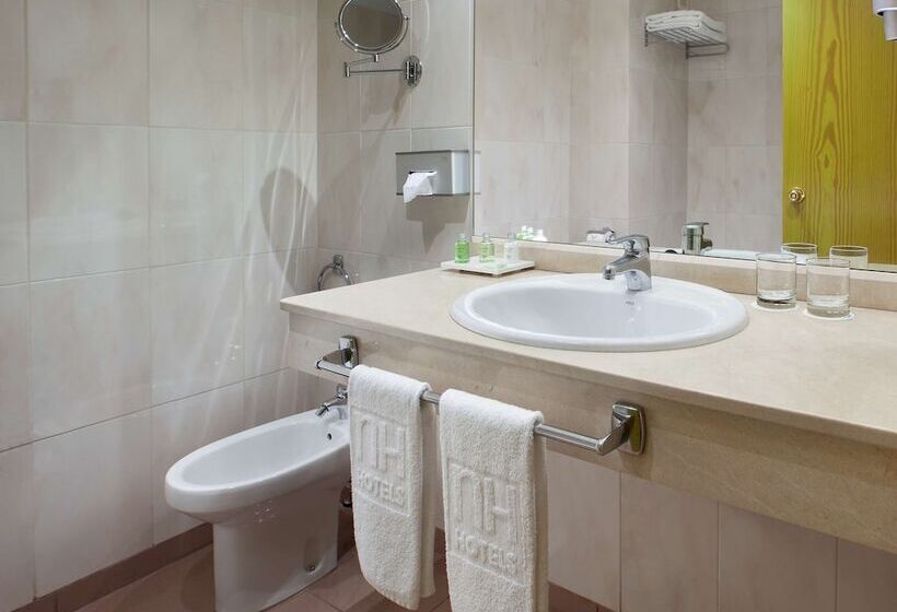 ホテル NH Las Palmas Playa Las Canteras