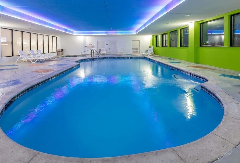 هتل Wingate By Wyndham Dallas Love Field