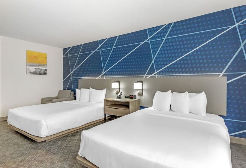 هتل Comfort Inn & Suites Irving Las Colinas Dfw