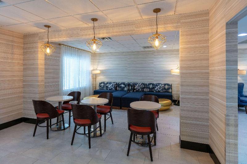 هتل Wingate By Wyndham Dfw / North Irving