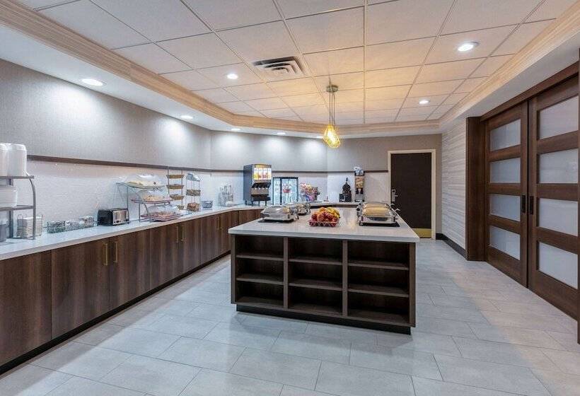 هتل Wingate By Wyndham Dfw / North Irving