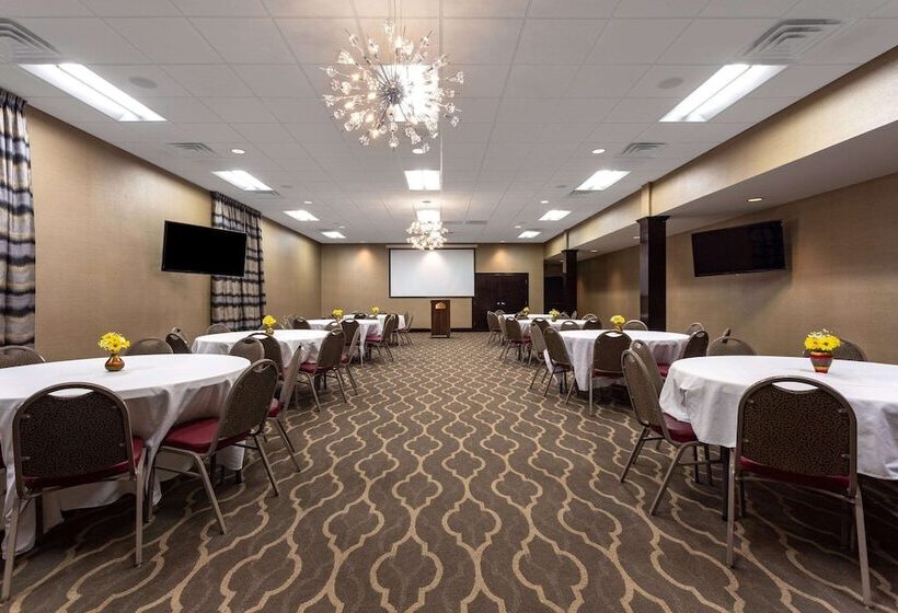 هتل Wingate By Wyndham Macon