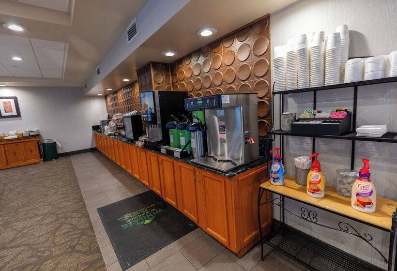 هتل Wingate By Wyndham Mechanicsburg