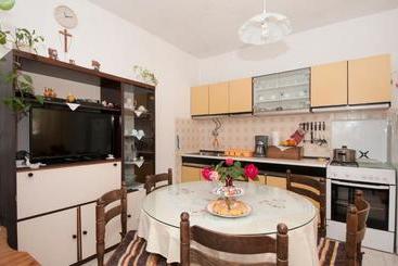 Apartments Gorana